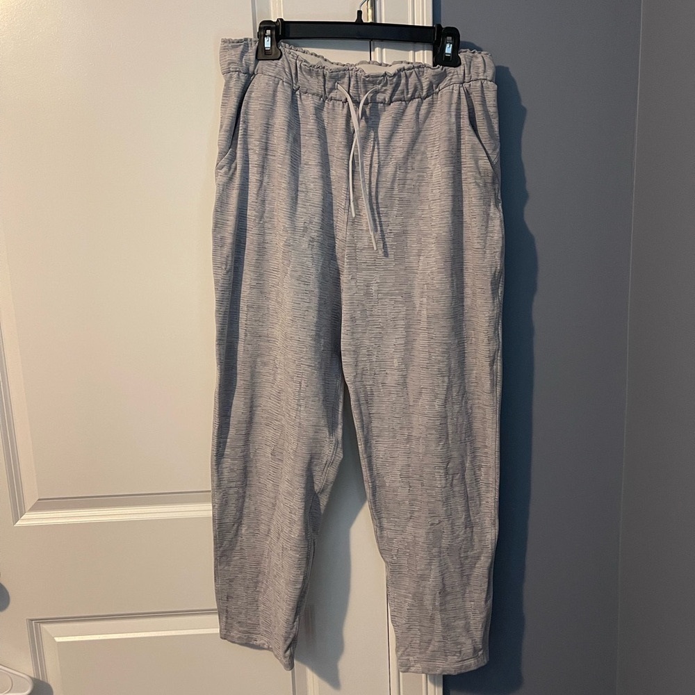 Lululemon size 12 light gray joggers